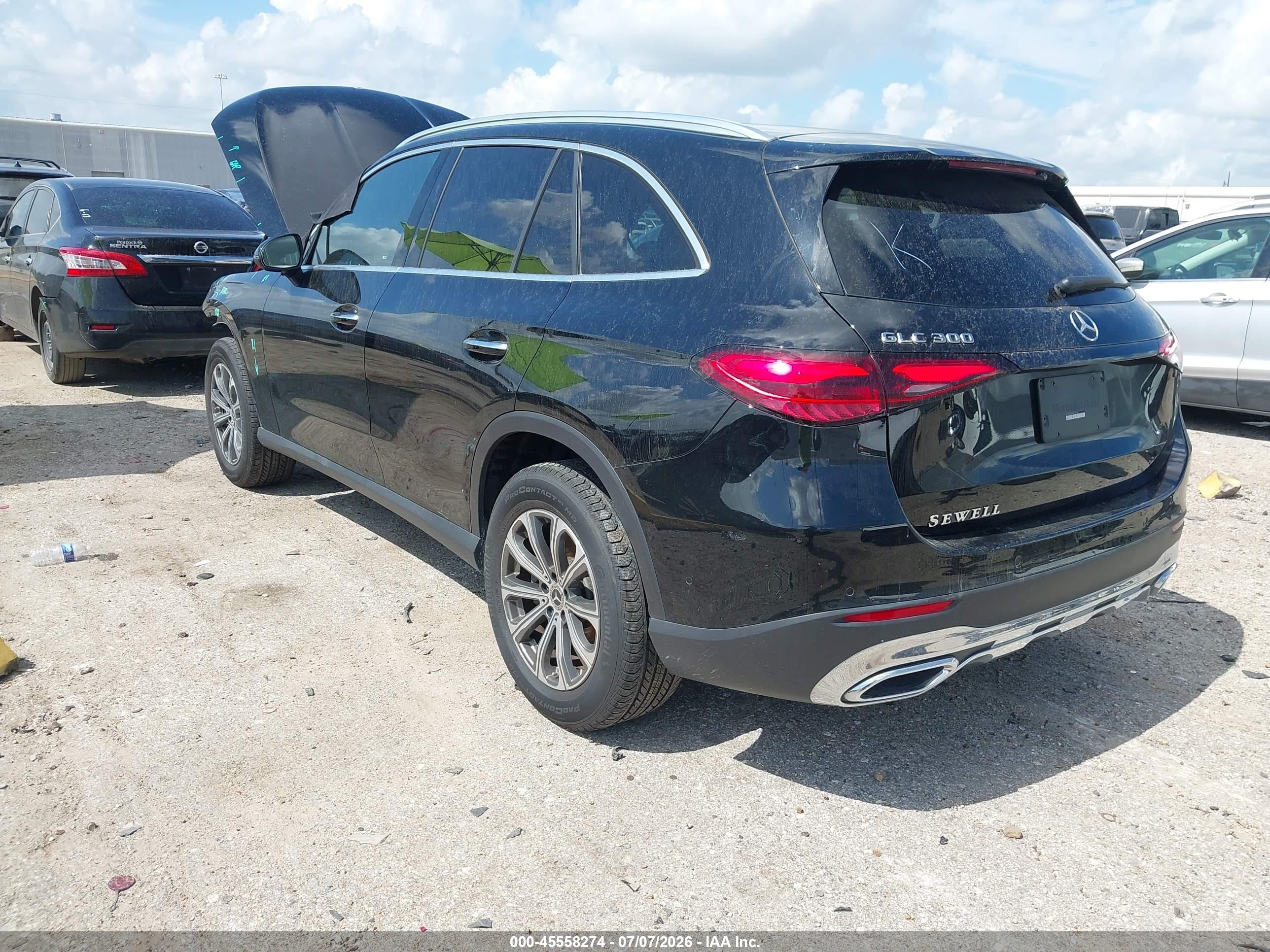 2025 MERCEDES-BENZ GLC 300 SUV