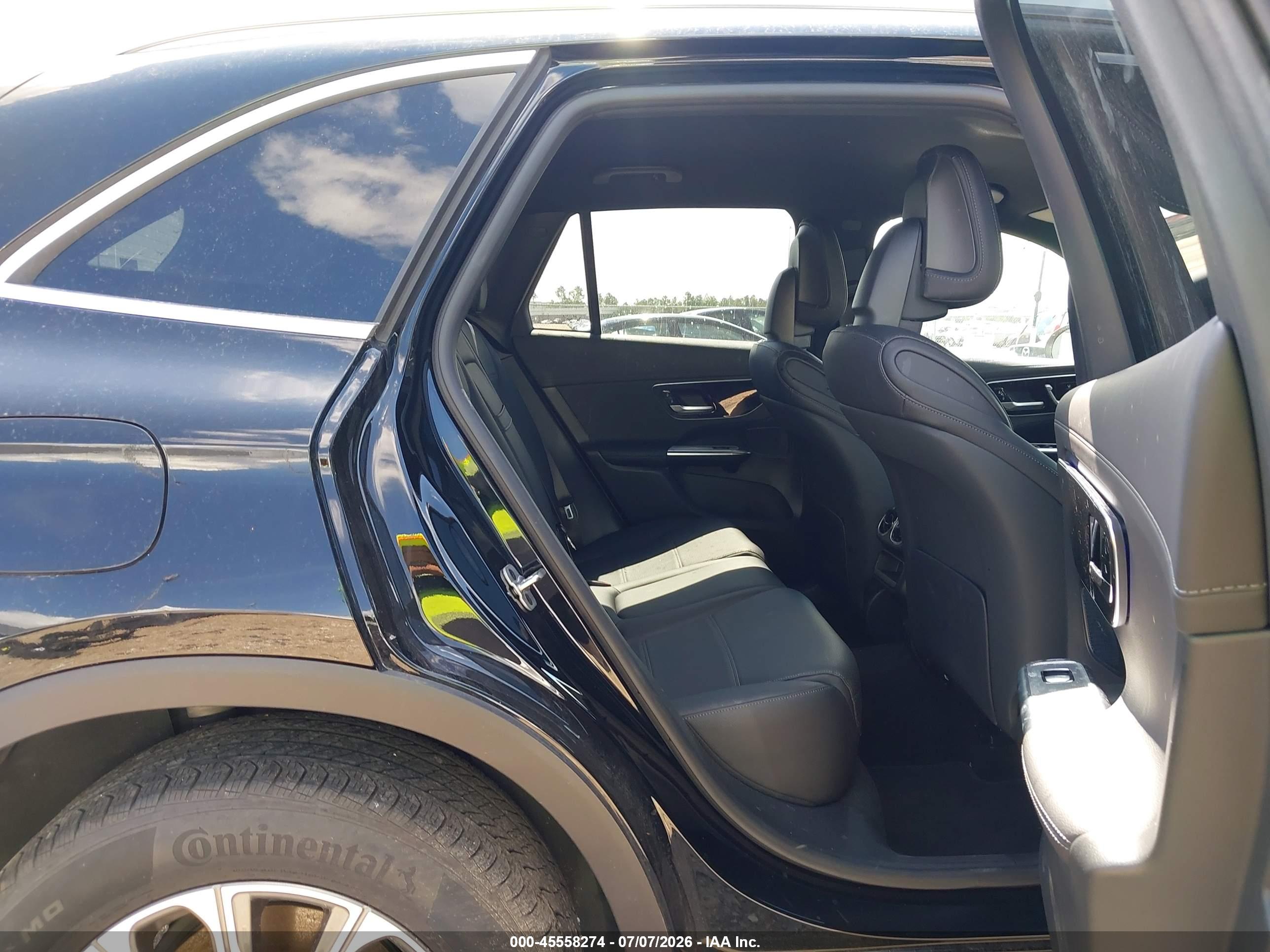2025 MERCEDES-BENZ GLC 300 SUV