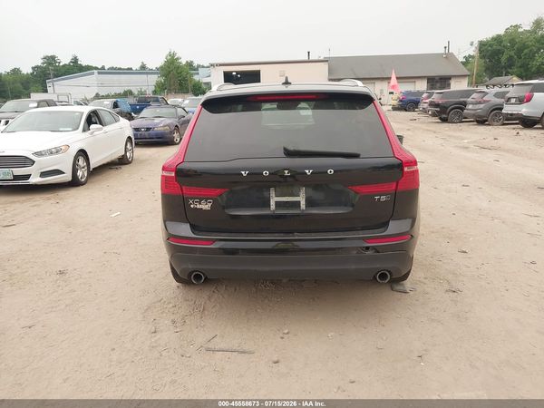 2021 VOLVO XC60 T5 MOMENTUM — I119