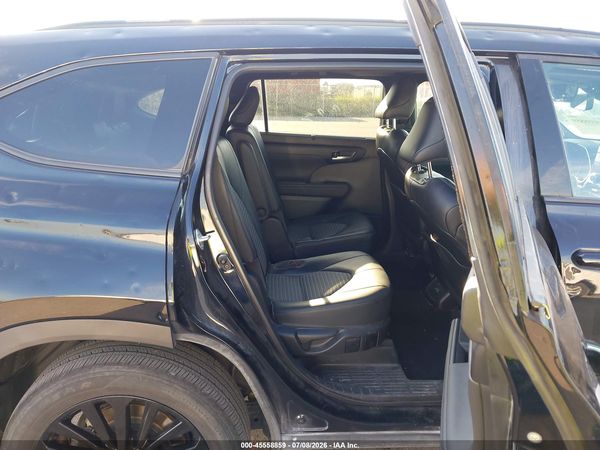 2023 TOYOTA HIGHLANDER XSE
