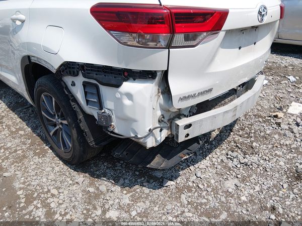 2018 TOYOTA HIGHLANDER XLE