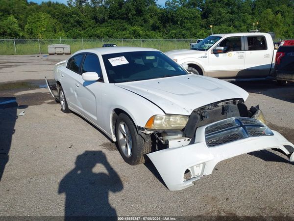 2013 DODGE CHARGER SE