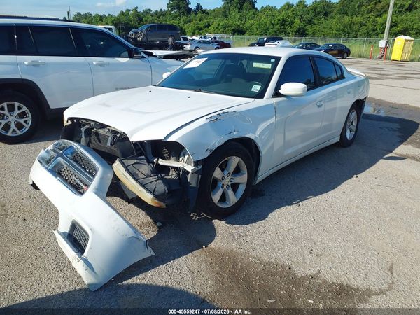 2013 DODGE CHARGER SE