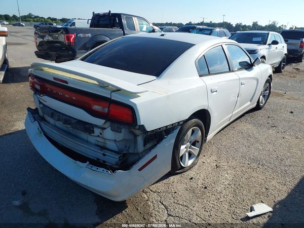 2013 DODGE CHARGER SE