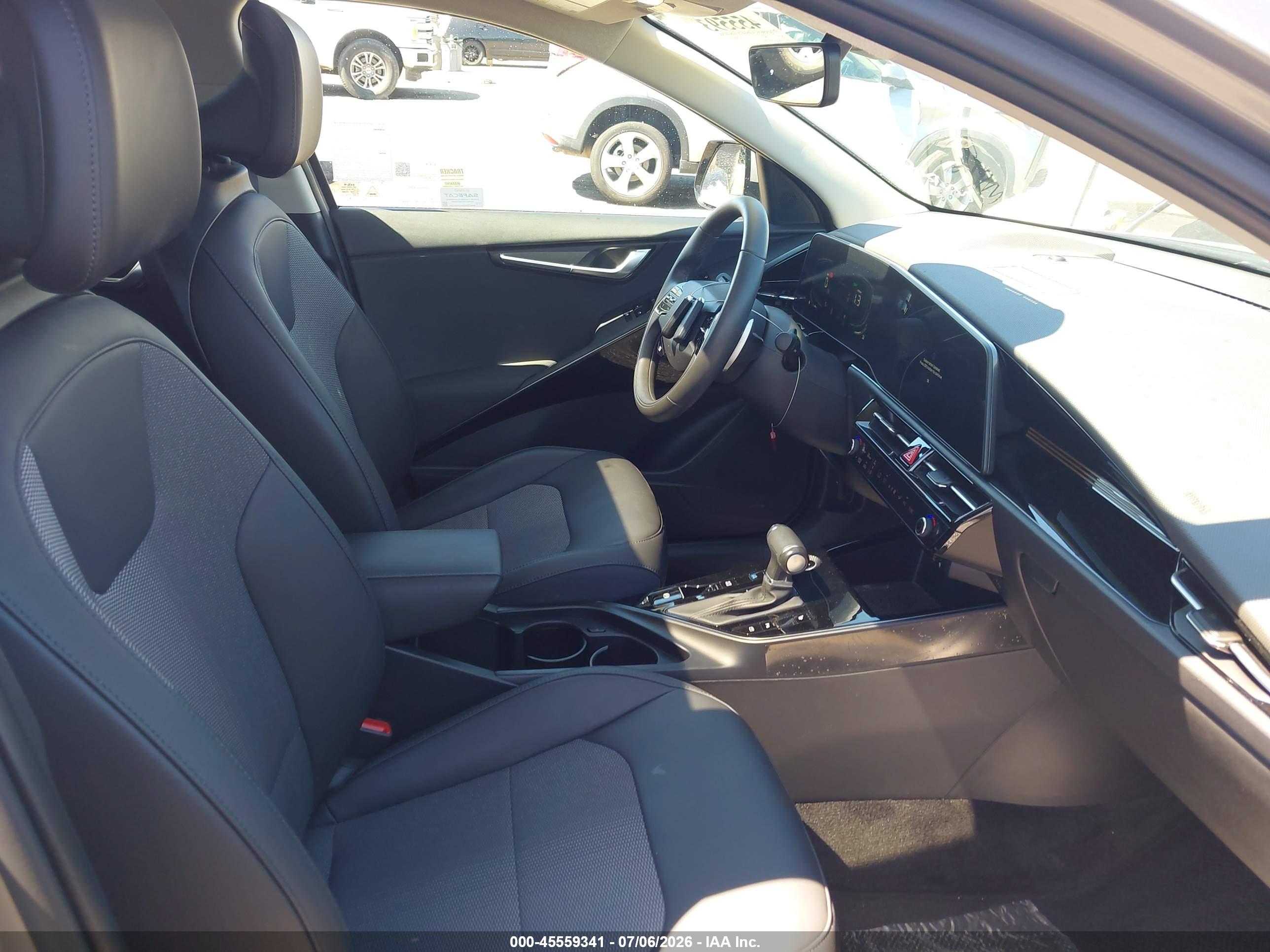 2025 KIA NIRO EX, EX Touring