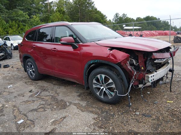 2021 TOYOTA HIGHLANDER XLE