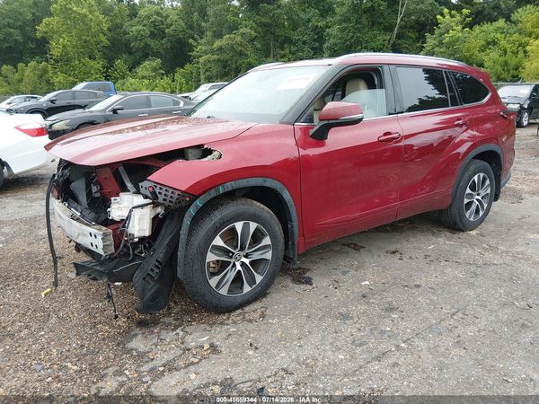 2021 TOYOTA HIGHLANDER XLE