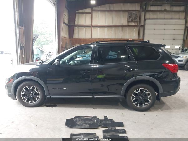 2019 NISSAN PATHFINDER SL