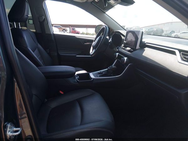 2024 TOYOTA RAV4 HYBRID XLE PREMIUM