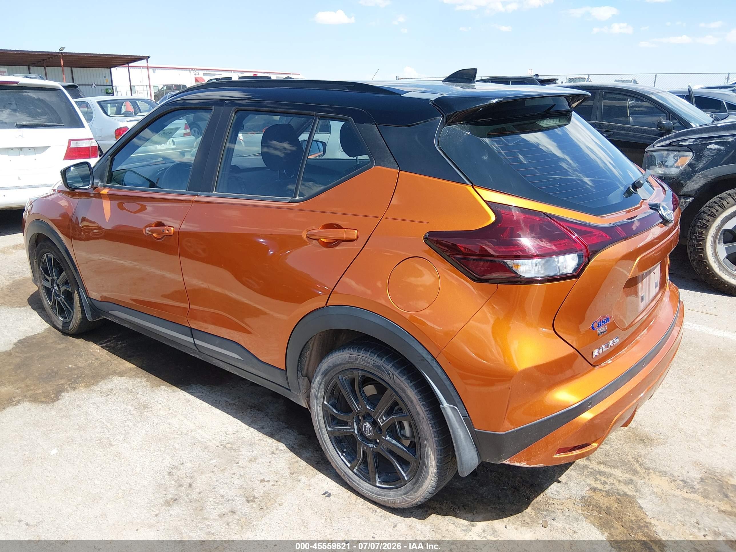 2023 NISSAN KICKS SR XTRONIC CVT