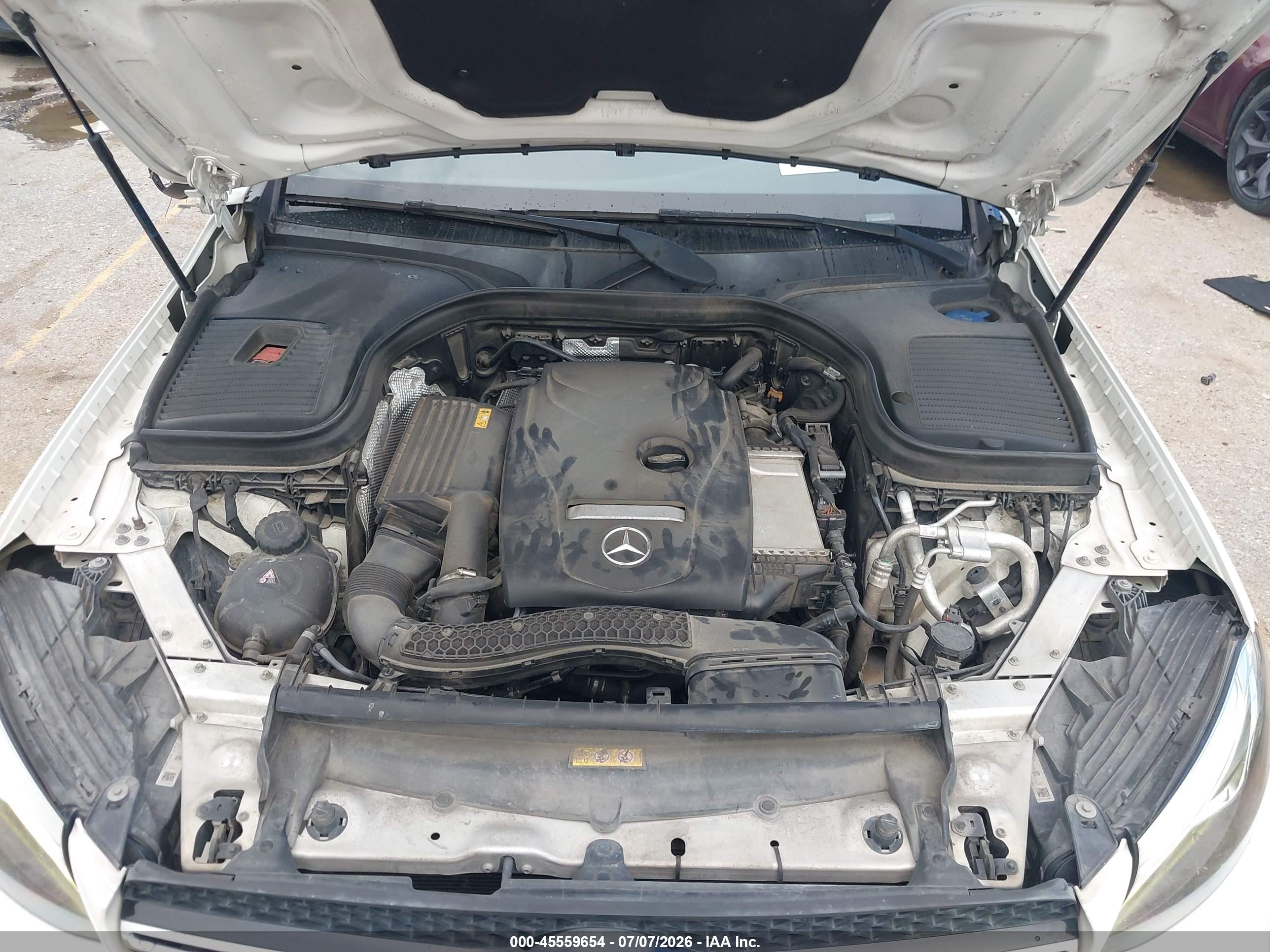 2019 MERCEDES-BENZ GLC 300 4MATIC