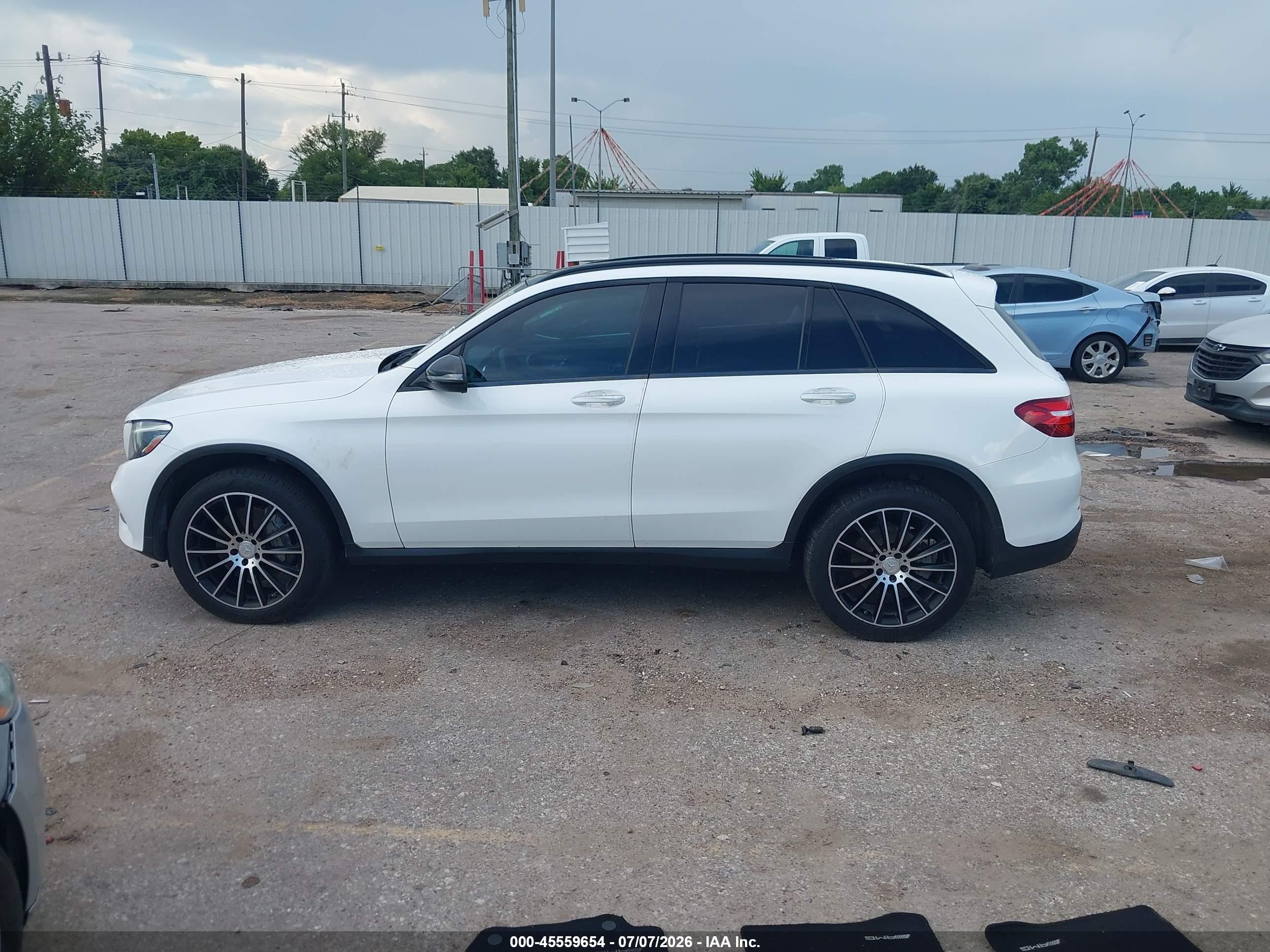 2019 MERCEDES-BENZ GLC 300 4MATIC