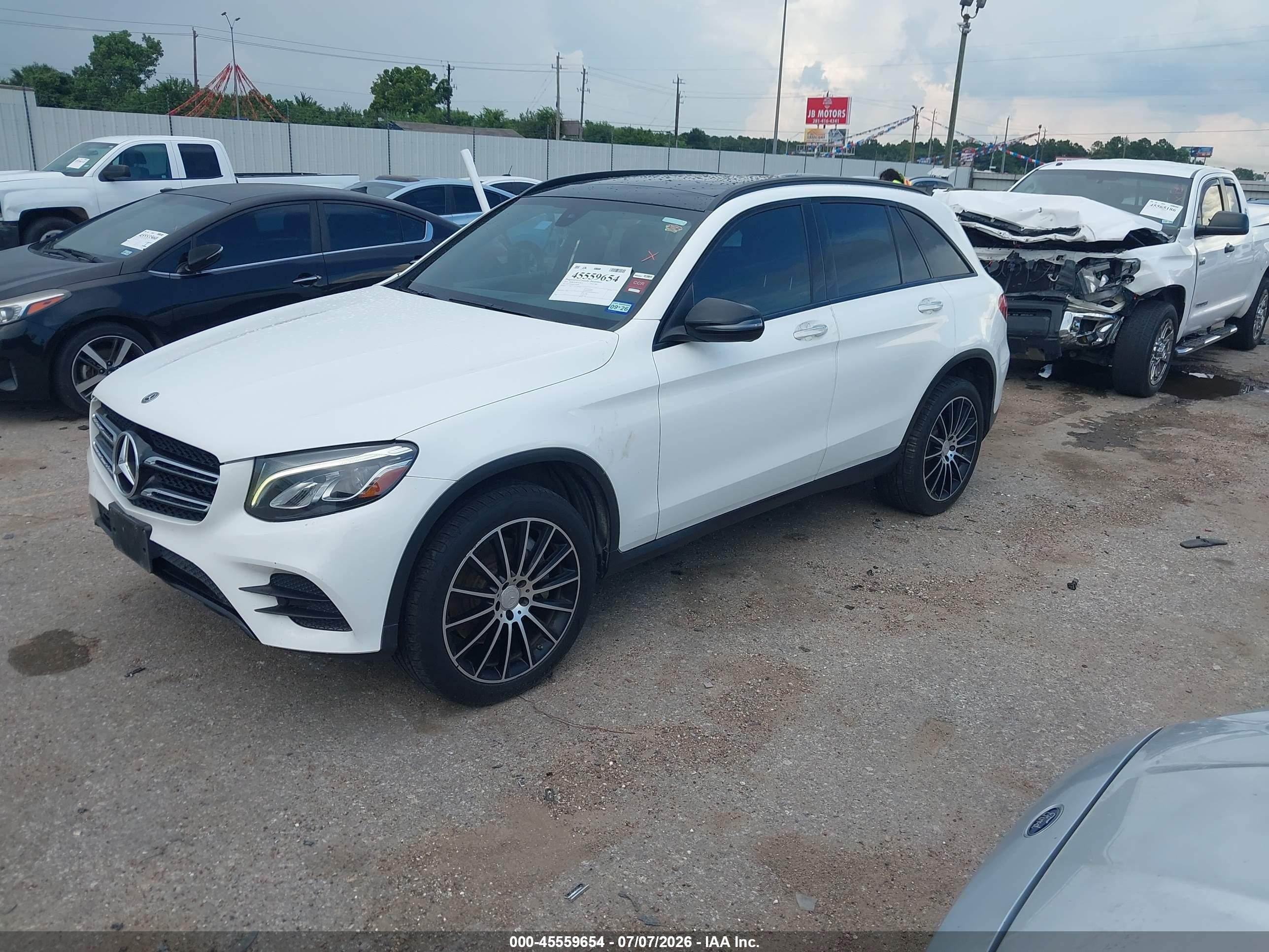 2019 MERCEDES-BENZ GLC 300 4MATIC
