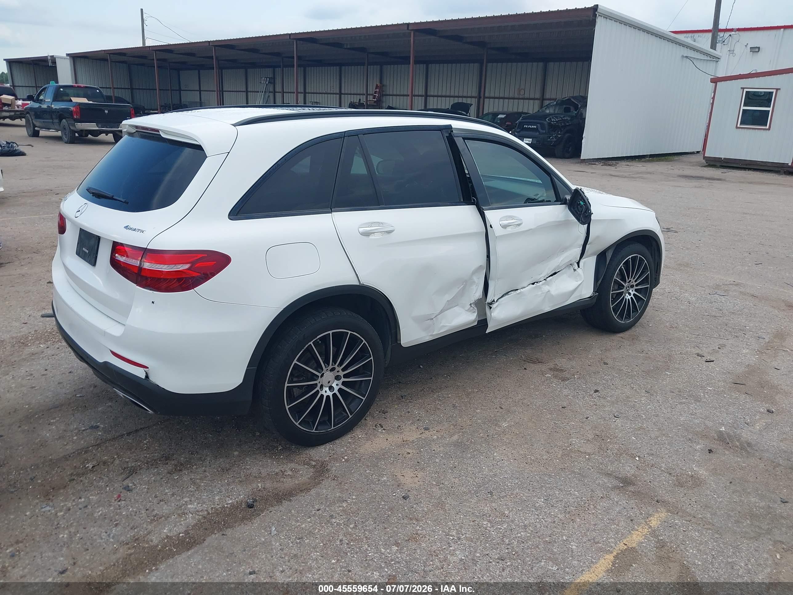 2019 MERCEDES-BENZ GLC 300 4MATIC