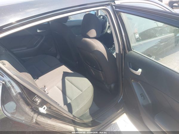 2017 KIA FORTE LX