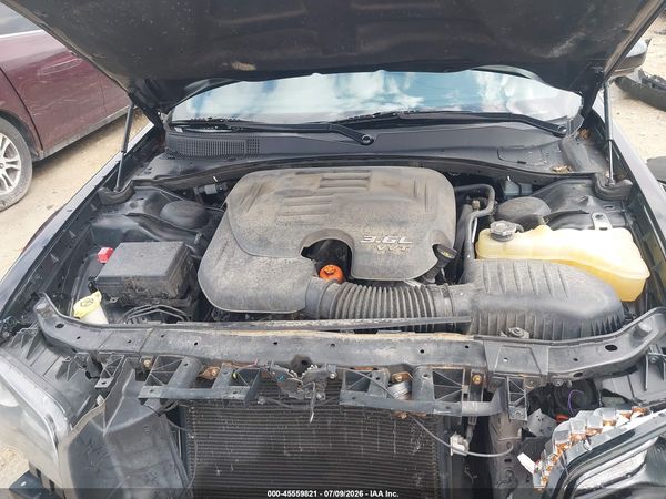 2016 CHRYSLER 300 300S — I10