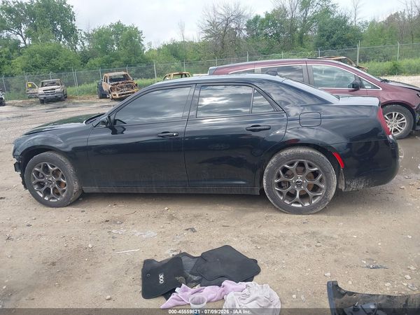 2016 CHRYSLER 300 300S — I117