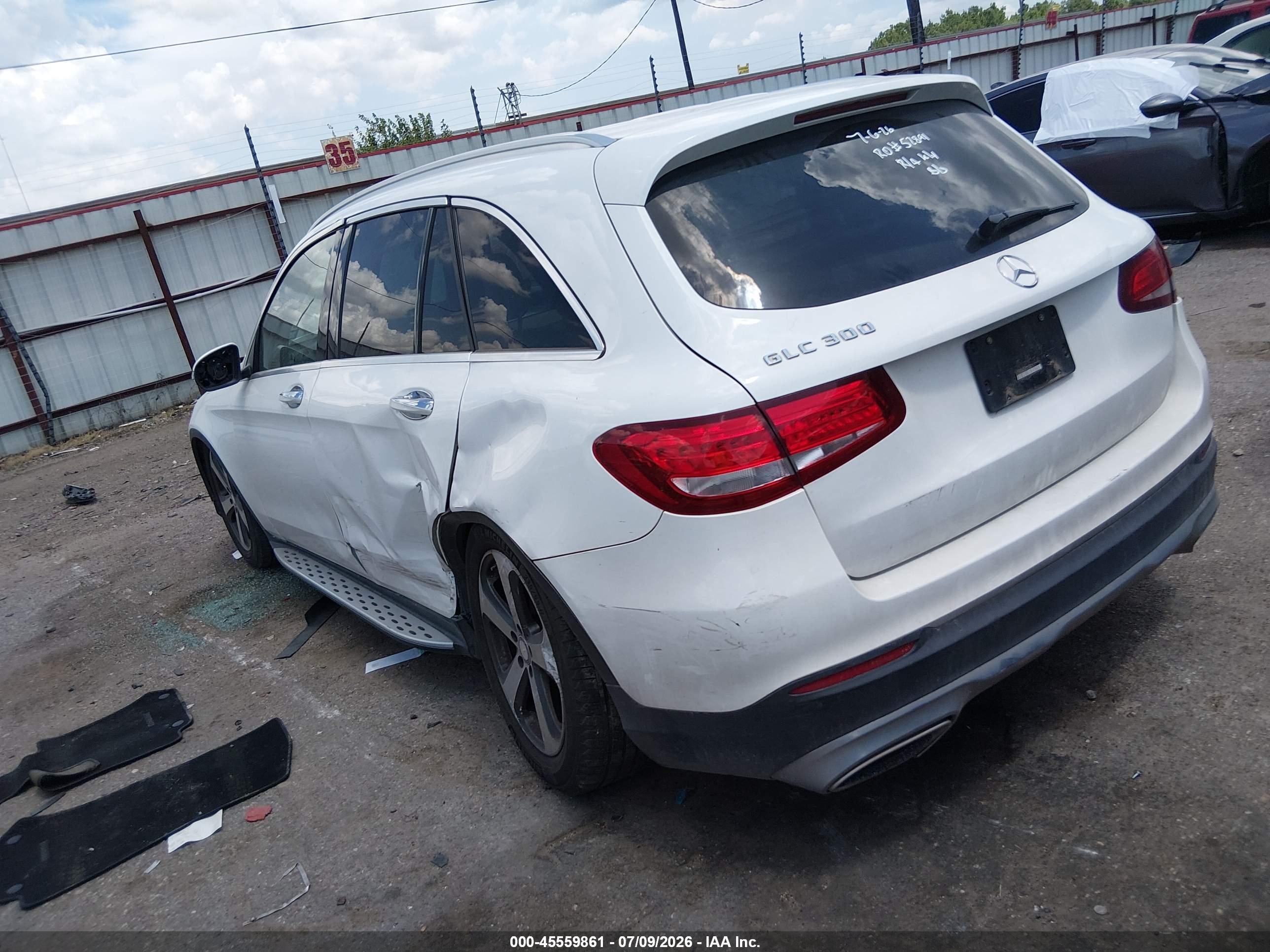 2016 MERCEDES-BENZ GLC 300 GLC300