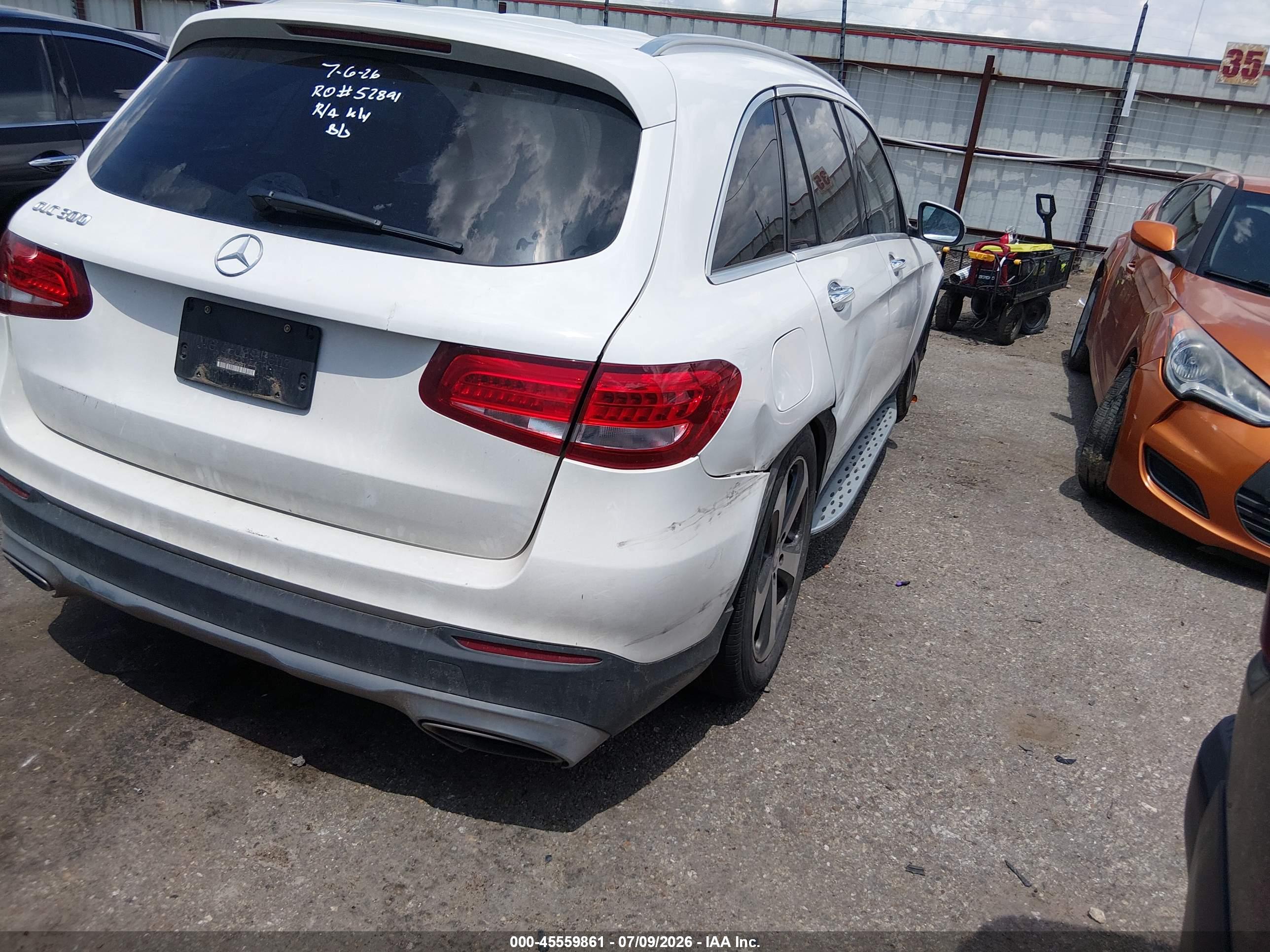 2016 MERCEDES-BENZ GLC 300 GLC300