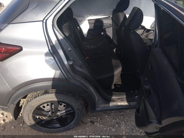 2023 NISSAN KICKS S XTRONIC CVT — I8