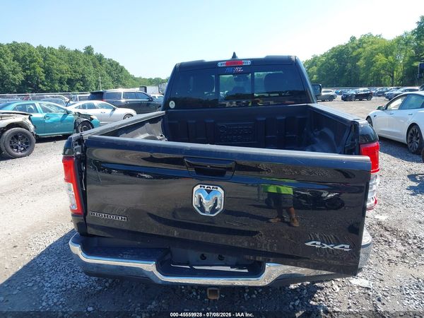 2021 RAM 1500 BIG HORN  4X4 6'4 BOX