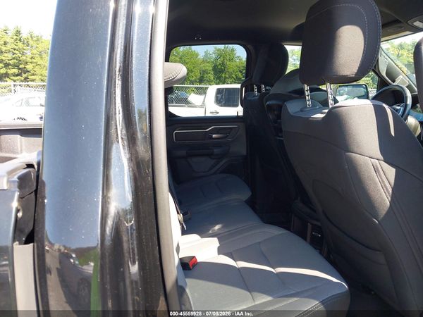 2021 RAM 1500 BIG HORN  4X4 6'4 BOX