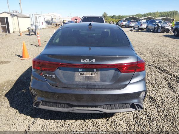 2023 KIA FORTE LX