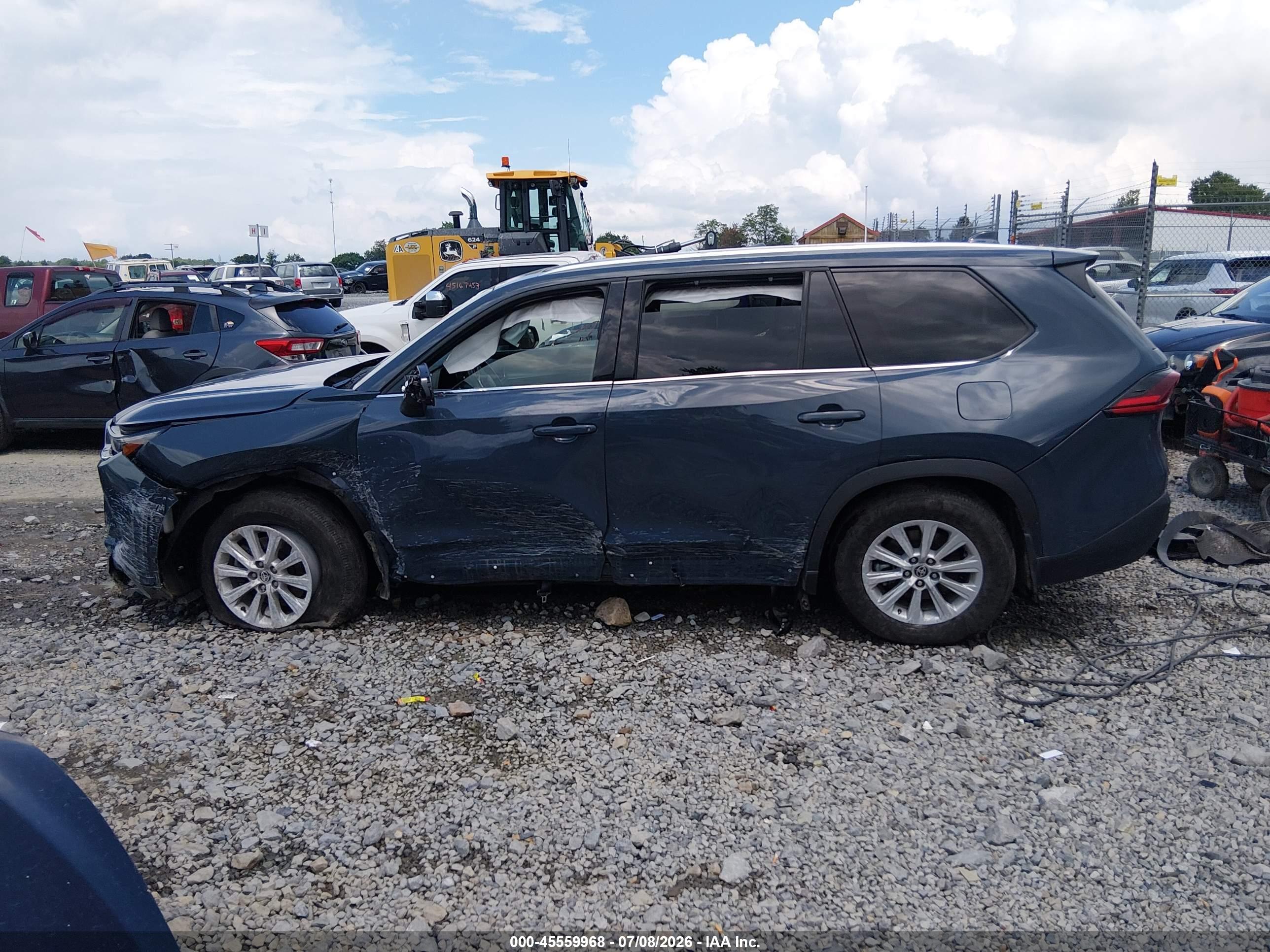 2025 TOYOTA GRAND HIGHLANDER XLE