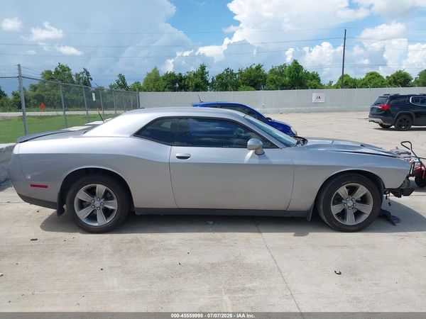 2016 DODGE CHALLENGER SXT