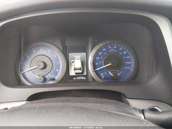 2020 TOYOTA SIENNA XLE