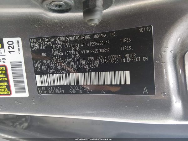 2020 TOYOTA SIENNA XLE