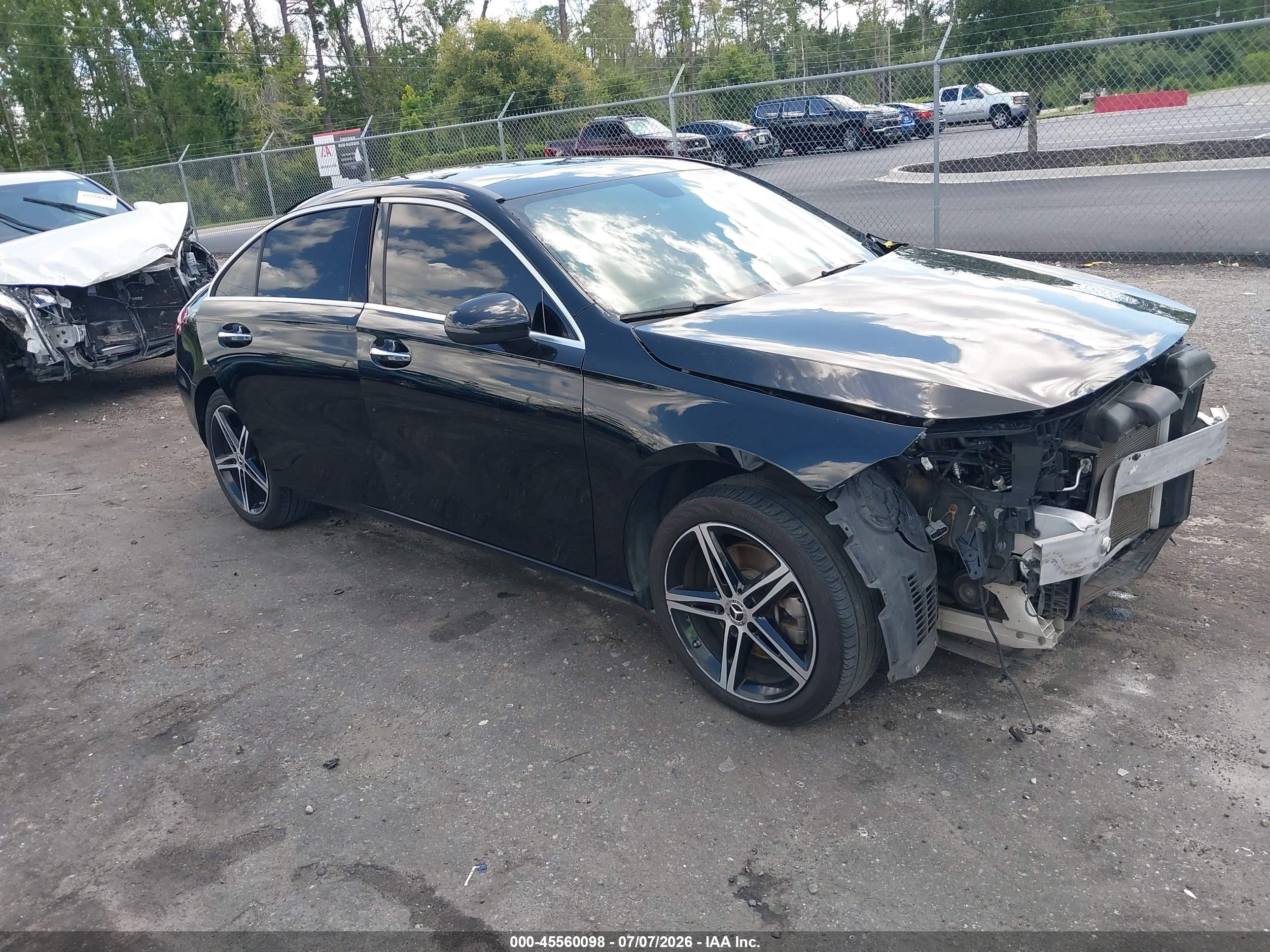 2019 MERCEDES-BENZ A 220 4MATIC