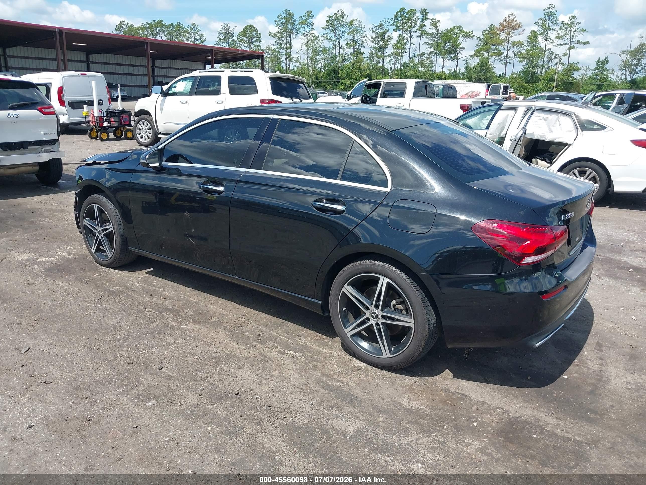 2019 MERCEDES-BENZ A 220 4MATIC