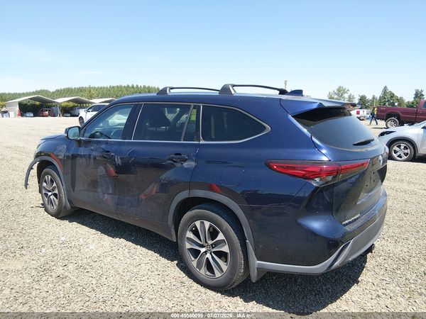 2021 TOYOTA HIGHLANDER XLE