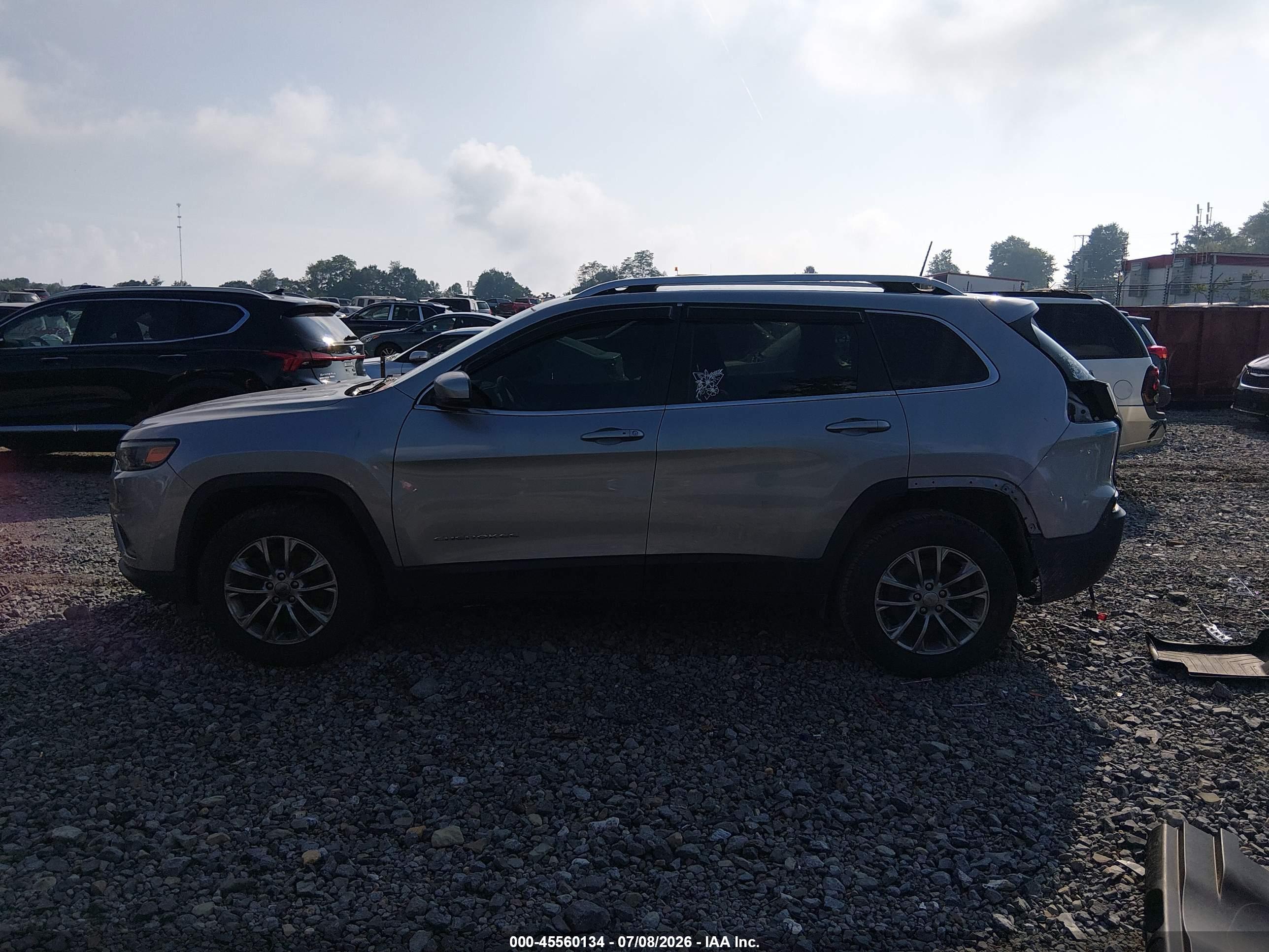 2019 JEEP CHEROKEE LATITUDE PLUS 4X4