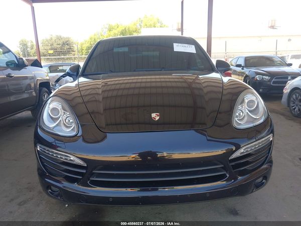 2014 PORSCHE CAYENNE