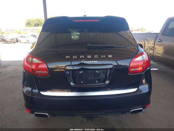 2014 PORSCHE CAYENNE
