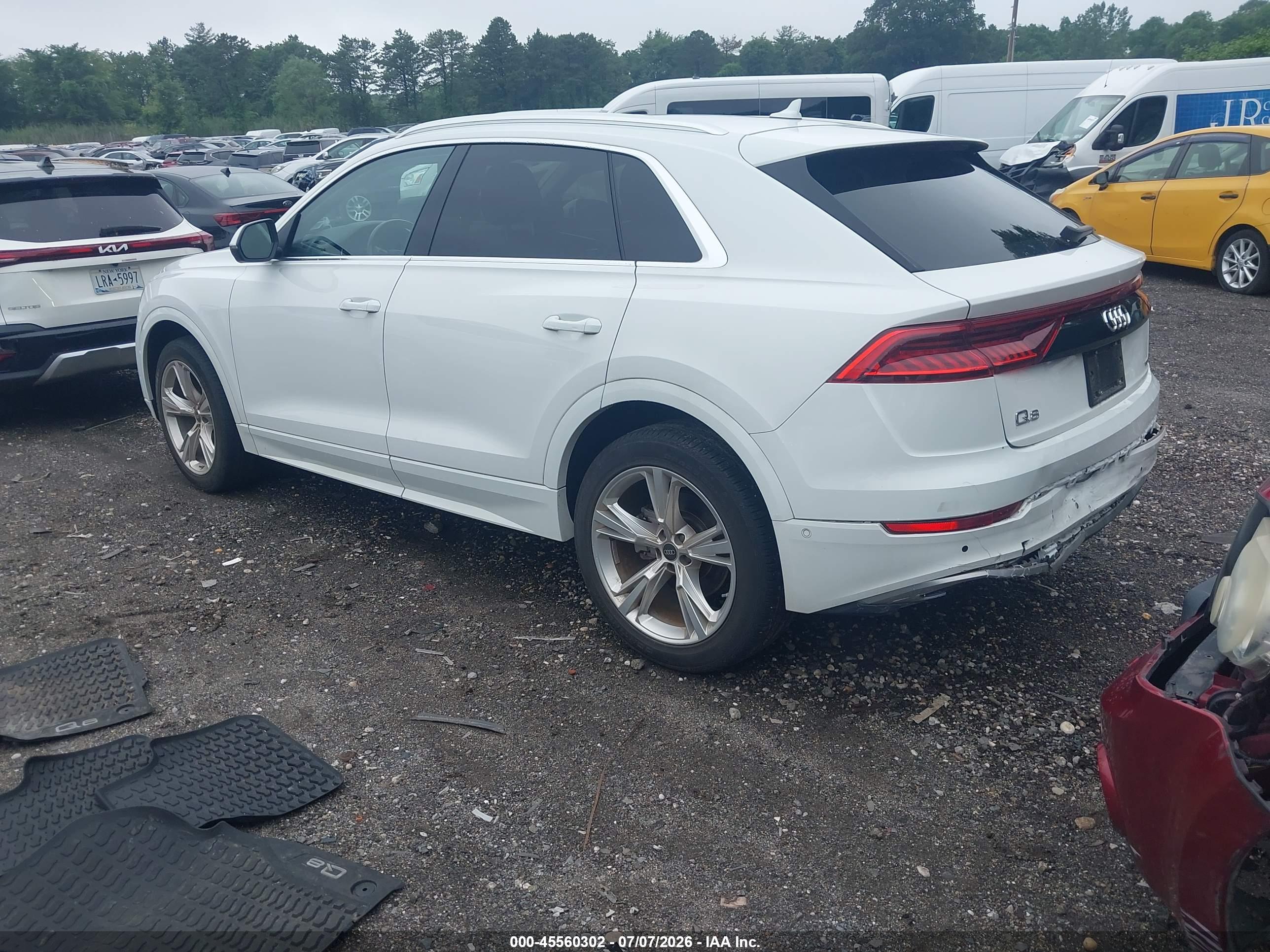 2022 AUDI Q8 quattro Premium Plus