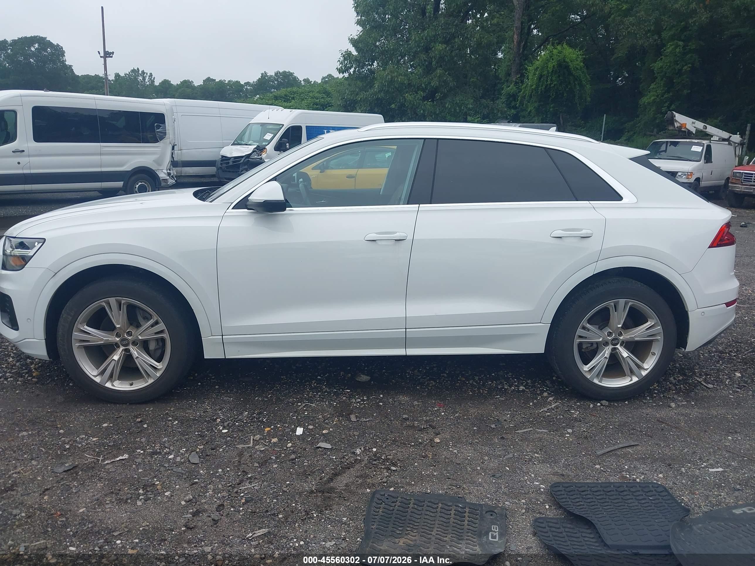 2022 AUDI Q8 quattro Premium Plus