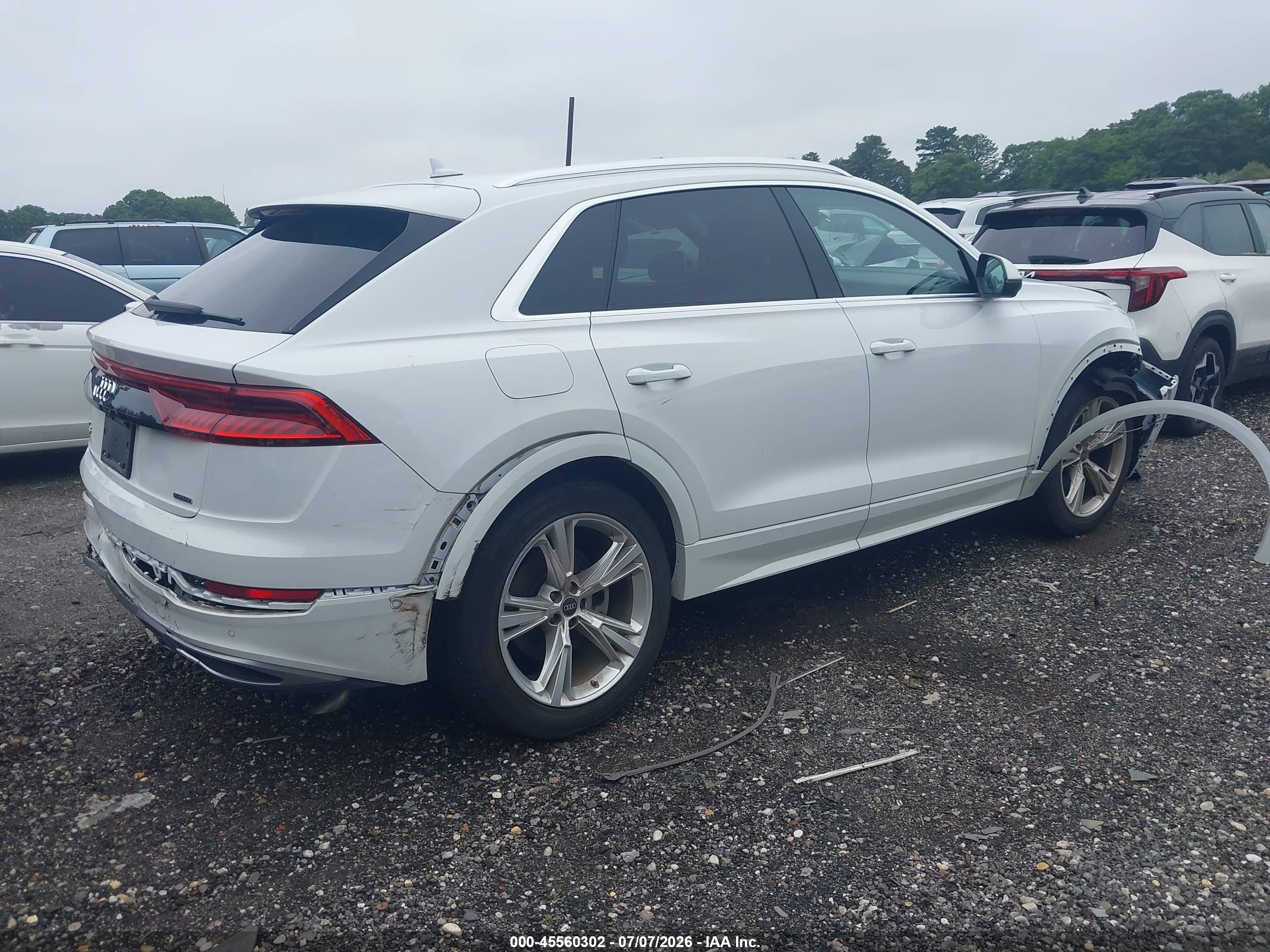2022 AUDI Q8 quattro Premium Plus