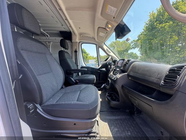 2022 RAM PROMASTER 3500 LOW ROOF 136 WB