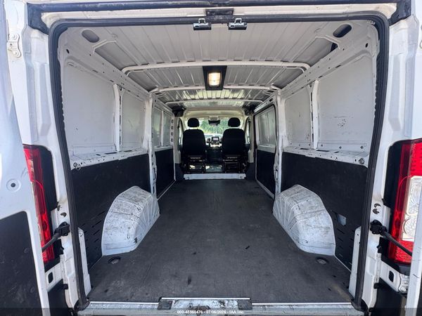 2022 RAM PROMASTER 3500 LOW ROOF 136 WB