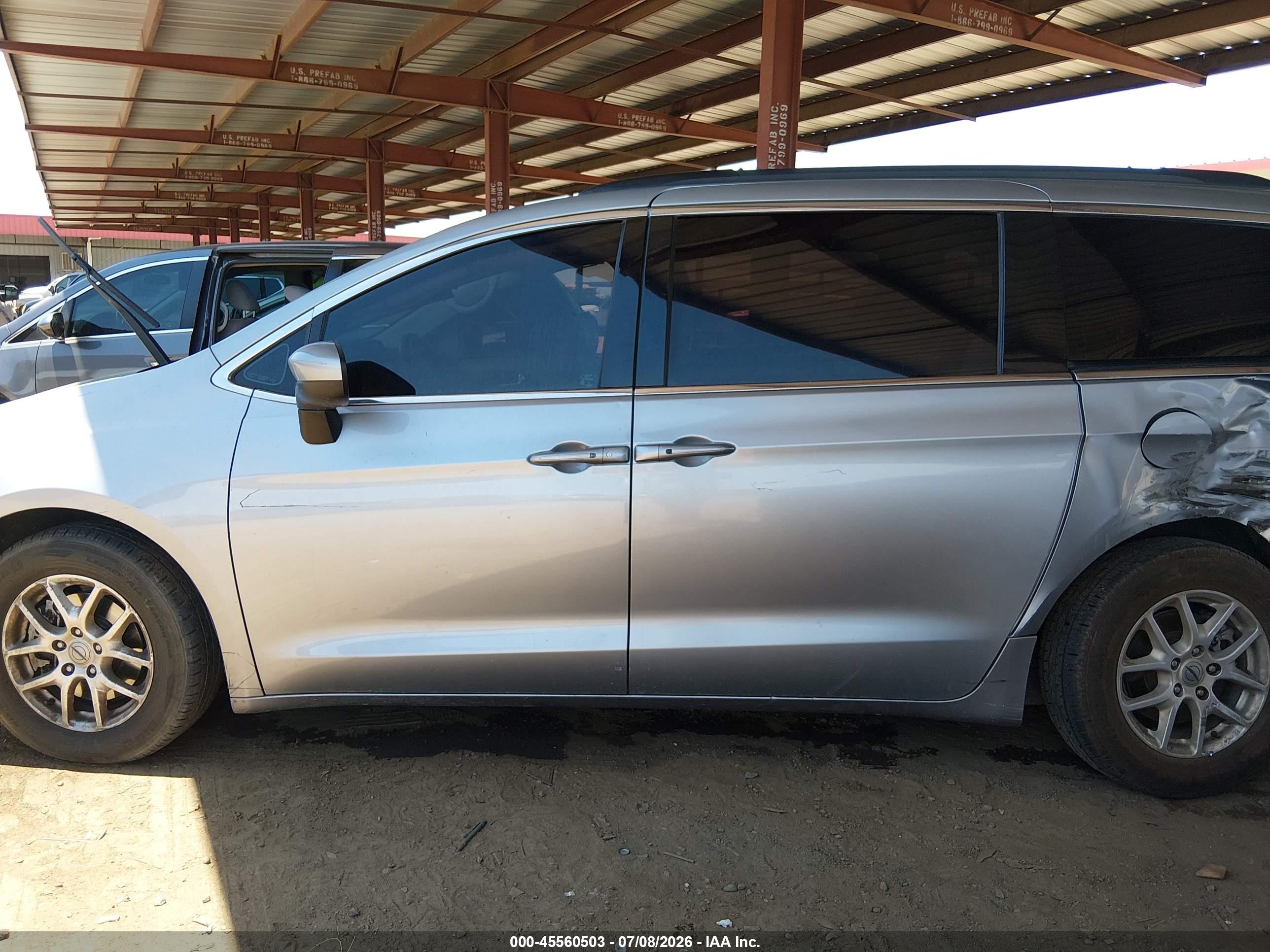 2021 CHRYSLER VOYAGER LXI