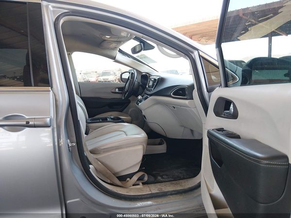 2021 CHRYSLER VOYAGER LXI