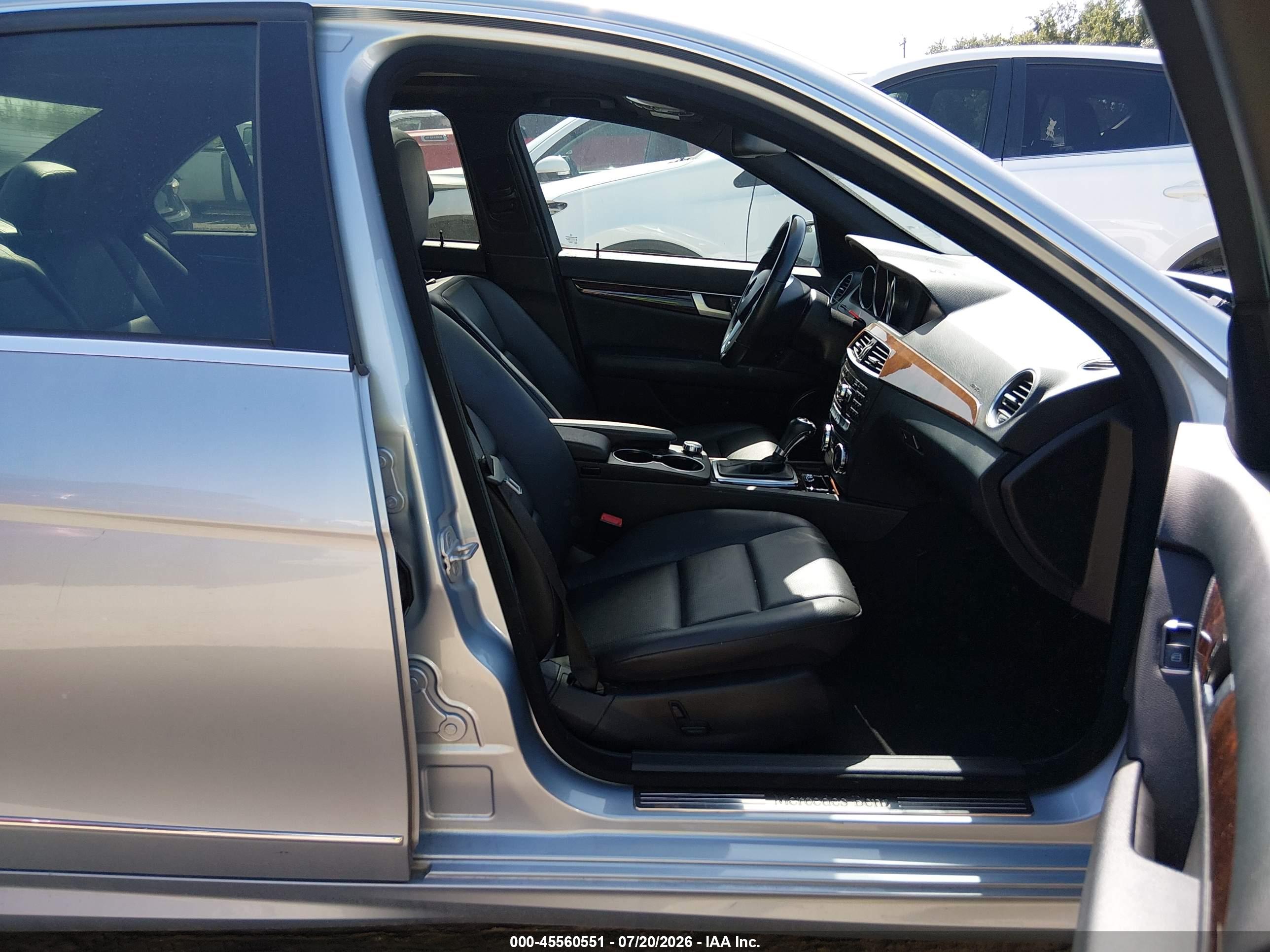 2013 MERCEDES-BENZ C 250 SPORT