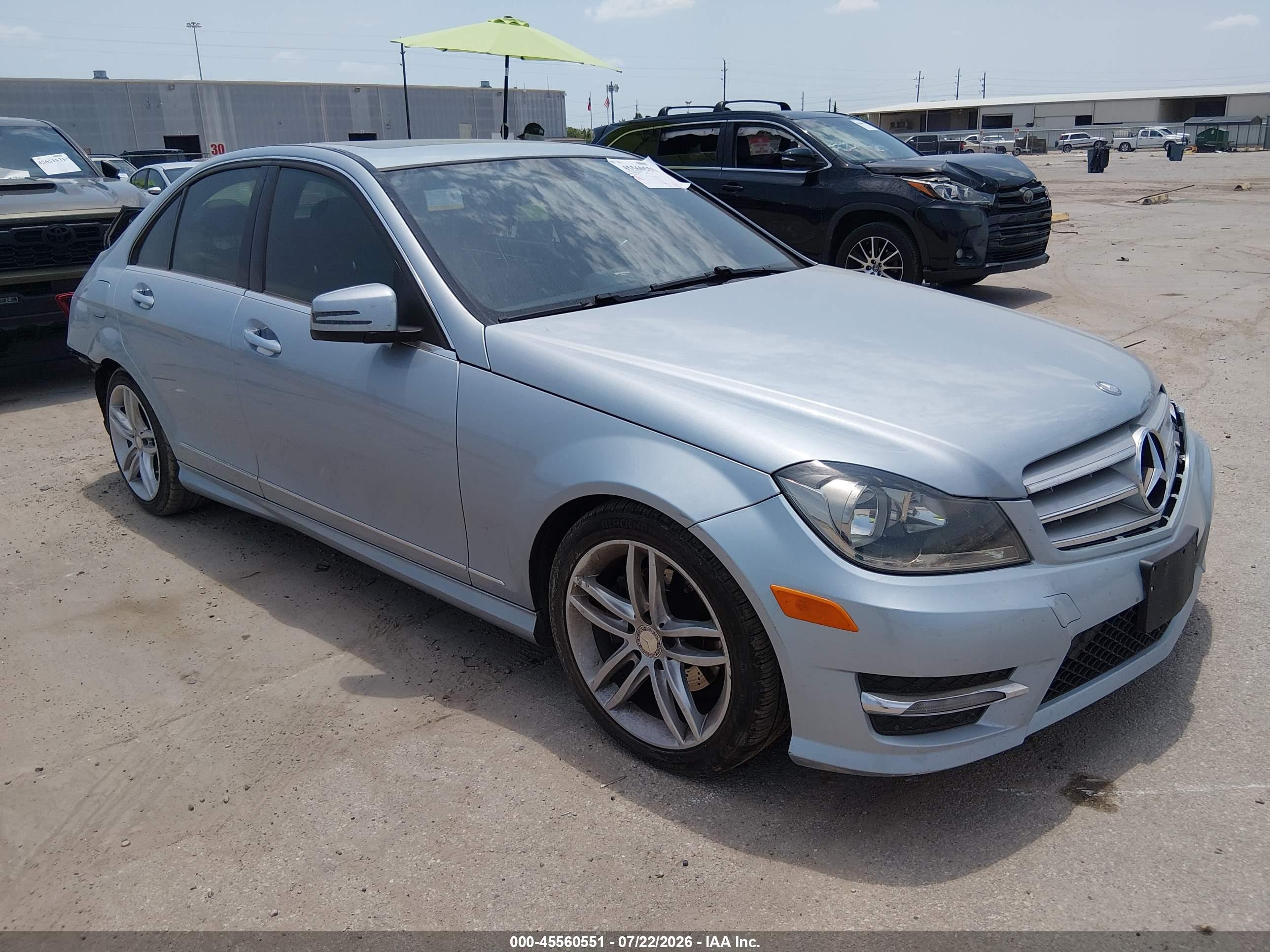 2013 MERCEDES-BENZ C 250 SPORT