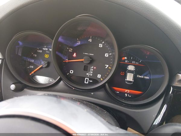2021 PORSCHE MACAN Base
