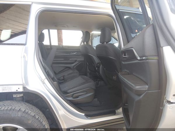 2023 JEEP GRAND CHEROKEE L LAREDO 4X2