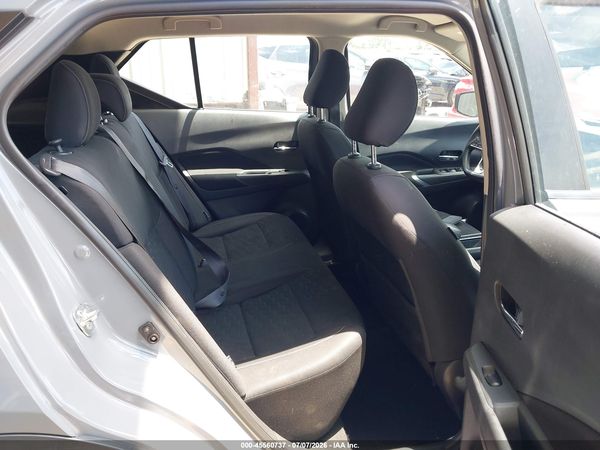 2021 NISSAN KICKS SV XTRONIC CVT — I8
