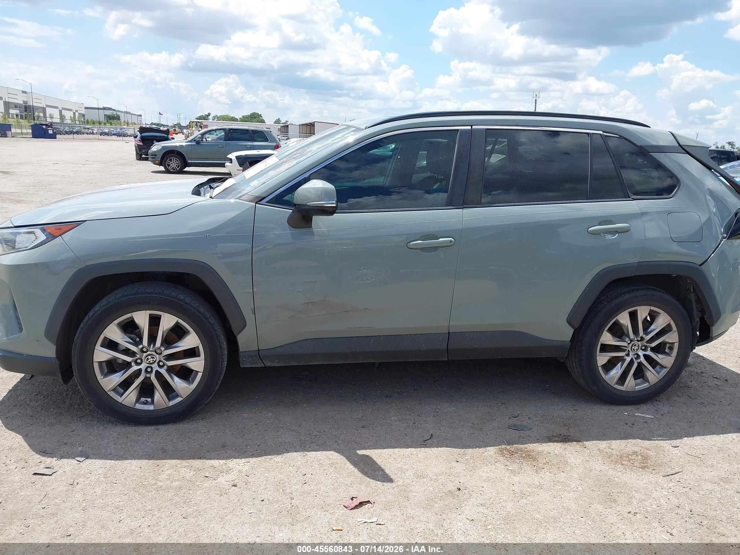 2021 TOYOTA RAV4 XLE PREMIUM
